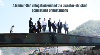 A Memur-Sen delegation visited the disaster-stricken populations of Kastamonu